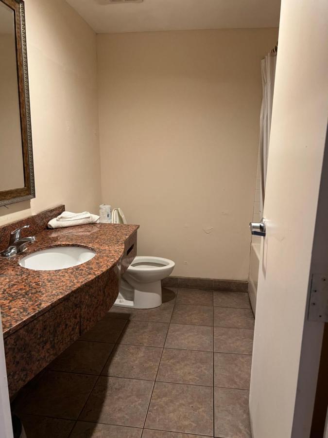Metro Inn & Suites Джэксонвиль Экстерьер фото