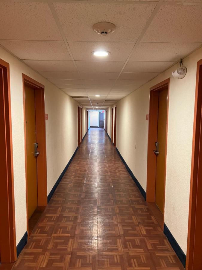 Metro Inn & Suites Джэксонвиль Экстерьер фото