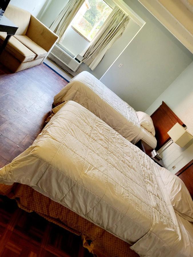 Metro Inn & Suites Джэксонвиль Экстерьер фото