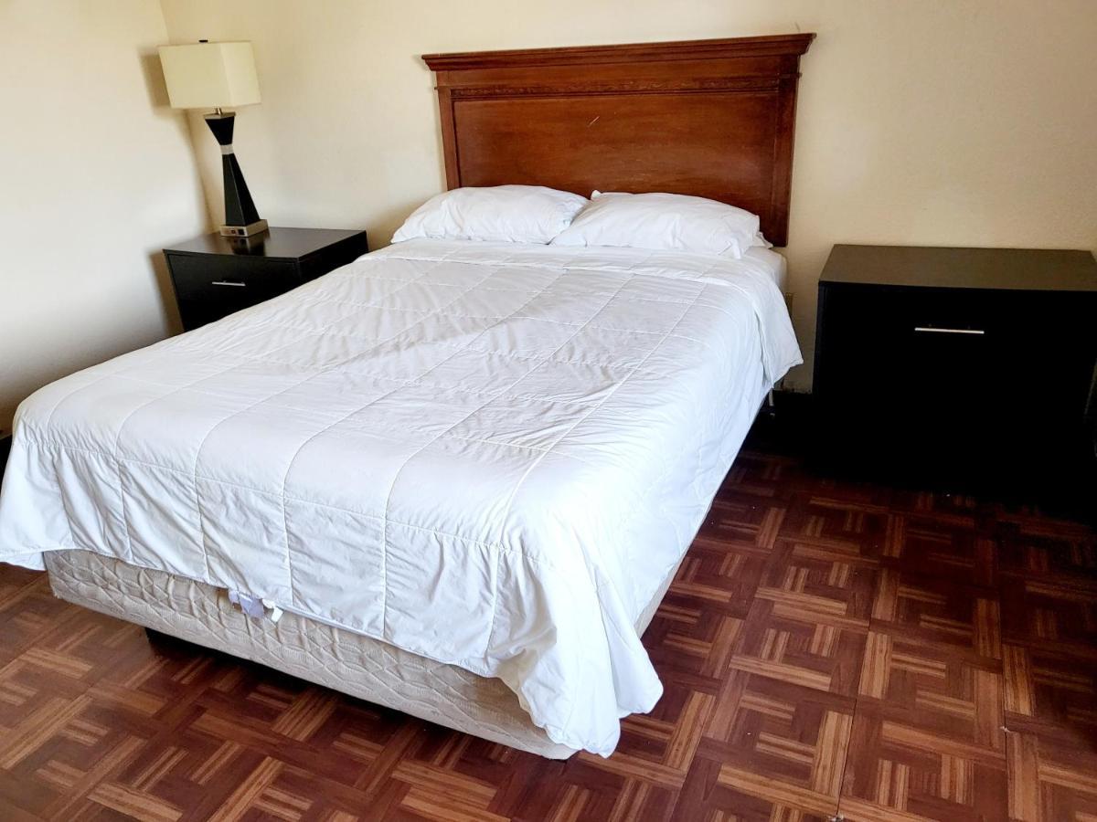 Metro Inn & Suites Джэксонвиль Экстерьер фото